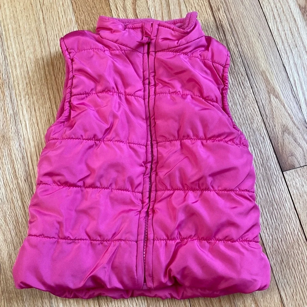 Childrens place 3T bright‎ pink puffer vest fleece lined kids winter outerwear